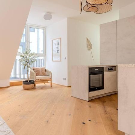 Neustift Deluxe Apartment Виена Екстериор снимка