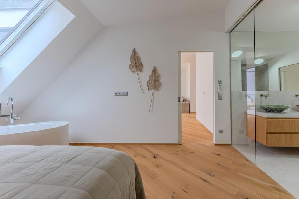 Neustift Deluxe Apartment Виена Екстериор снимка