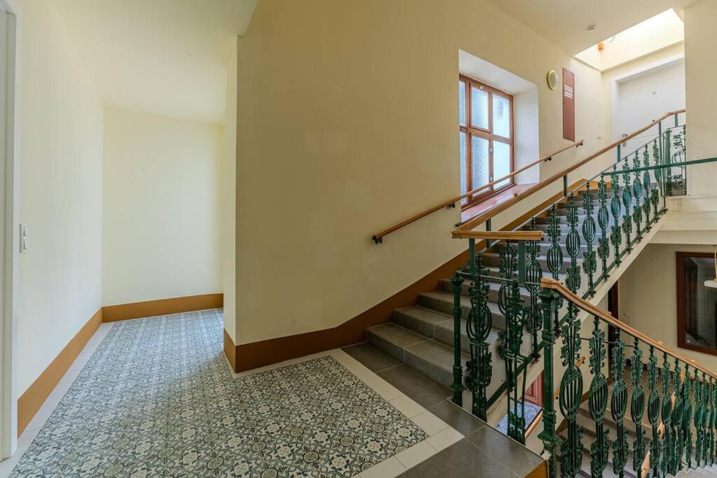 Neustift Deluxe Apartment Виена Екстериор снимка
