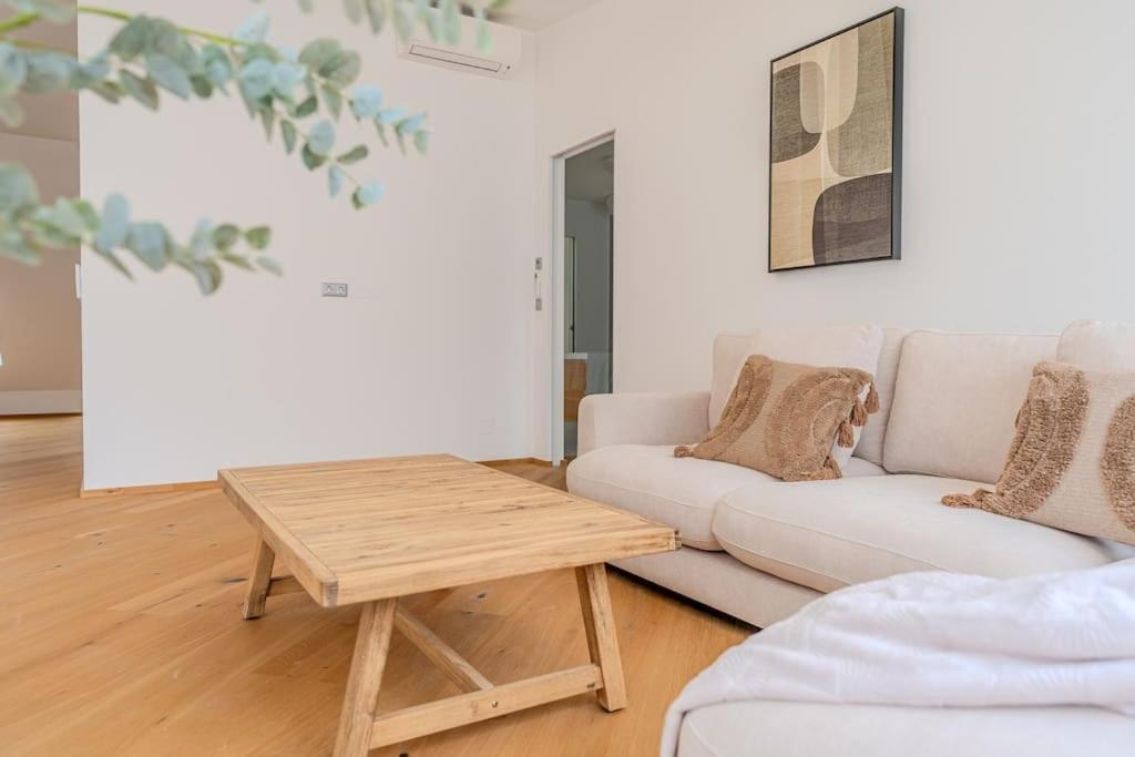 Neustift Deluxe Apartment Виена Екстериор снимка