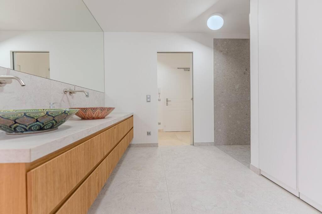 Neustift Deluxe Apartment Виена Екстериор снимка